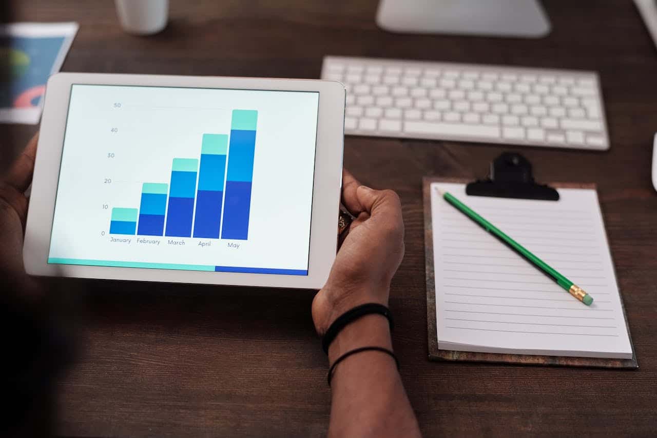 Device displays statistics in different shades of blue.