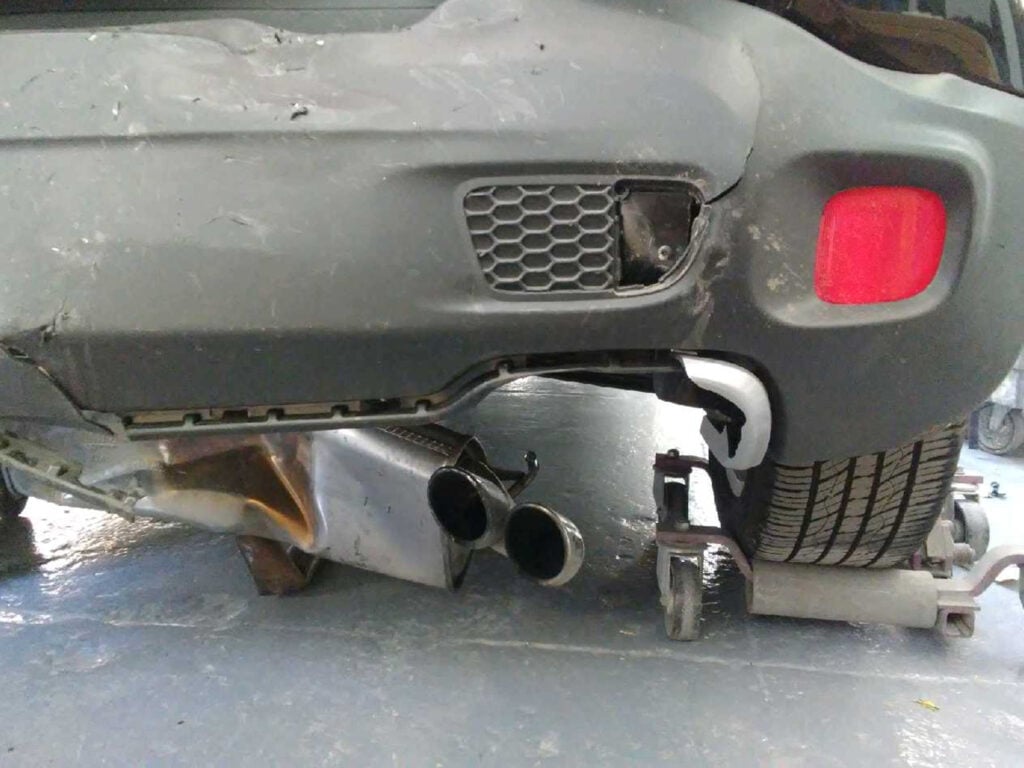 Fallen parts in the back of the plaintiff's car.