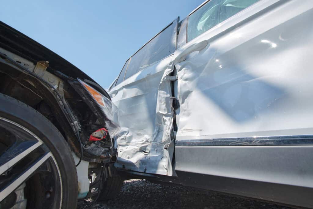 $100K por un Accidente en el Lado del Conductor